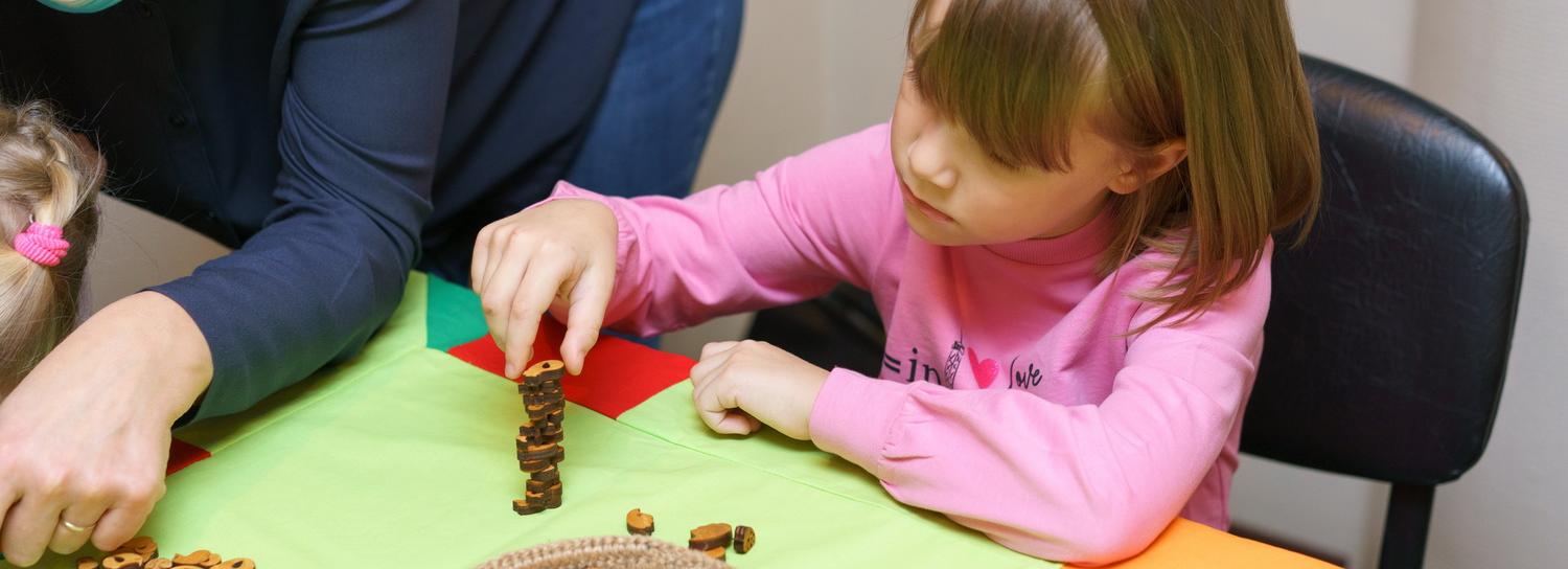 Новосибирские школьники сделали настольные игры для театра «Глобус»