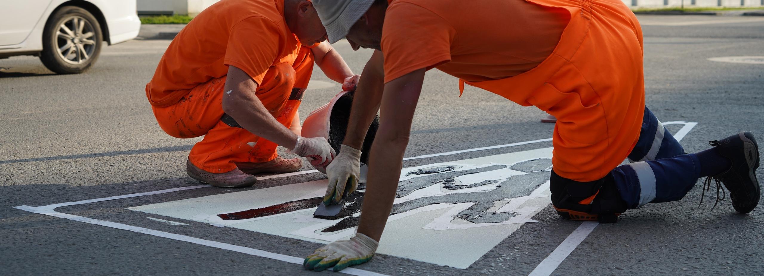 Инновационные составы используют для разметки у школ в Новосибирске