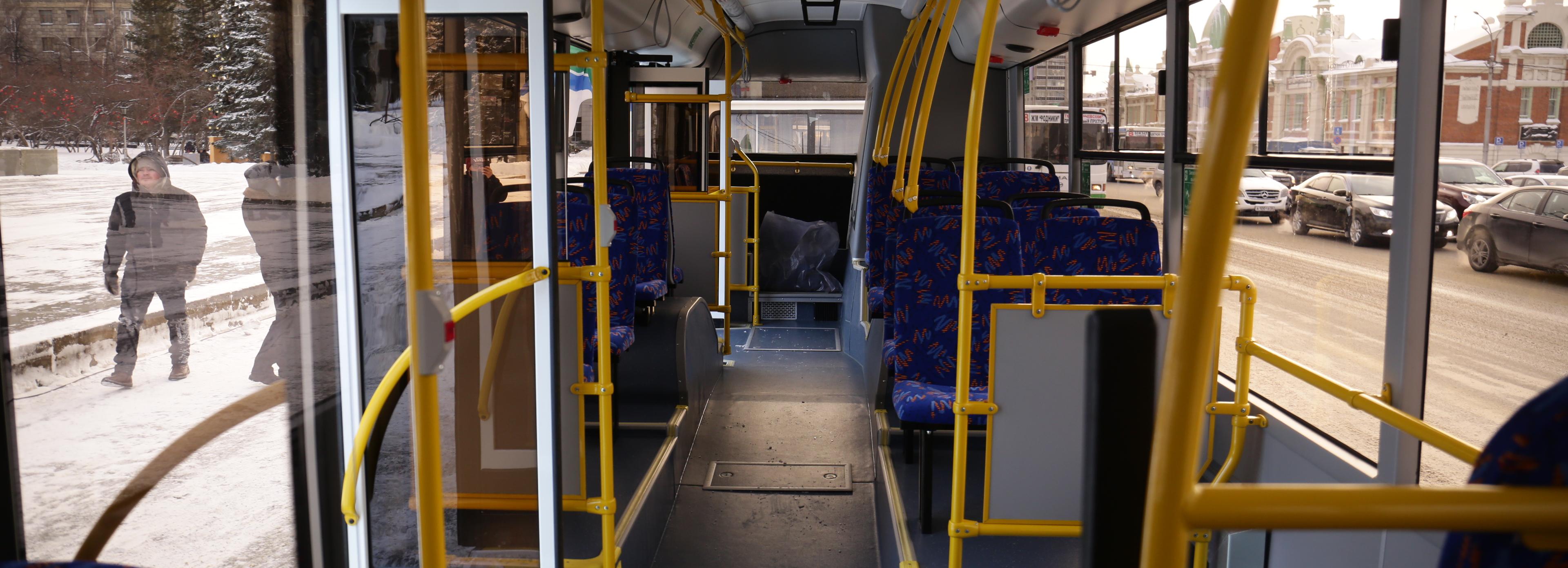 Школьники смогут бесплатно ездить по Новосибирску на каникулах