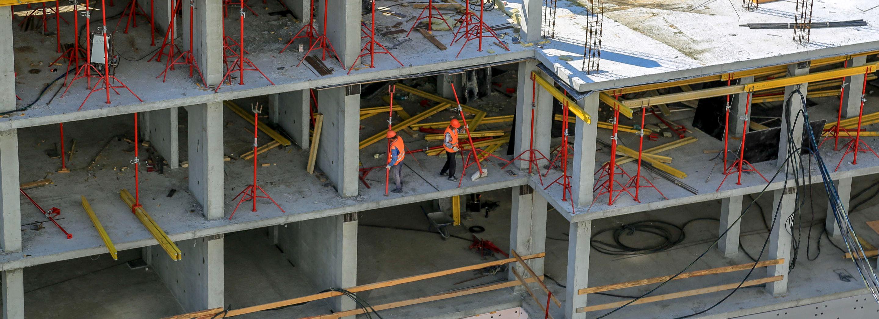 Начальники недоплатили новосибирским строителям 7,3 миллиона рублей