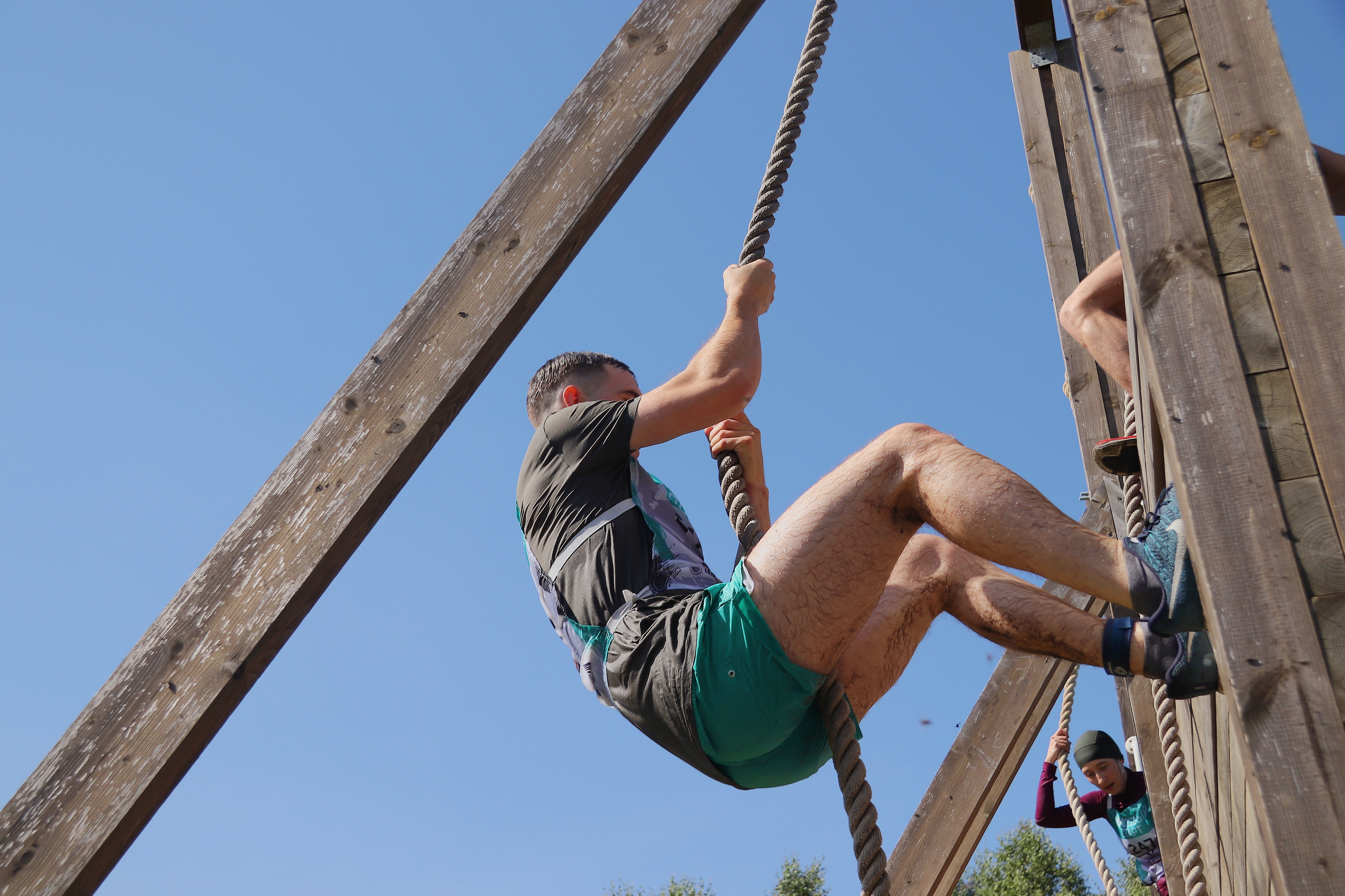Трассу с 25 препятствиями готовят для гонки «Сибирский предел»