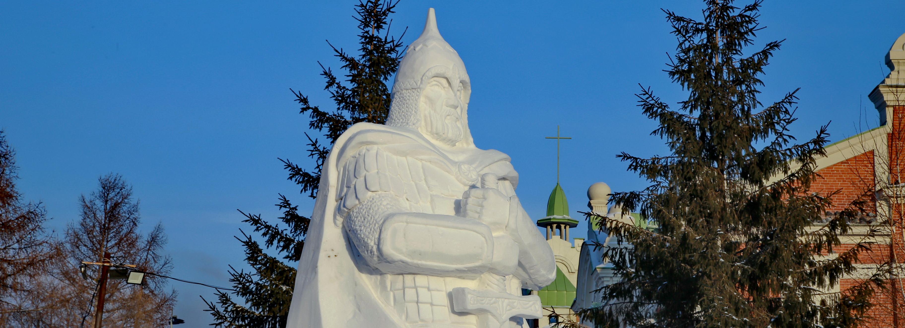 Суровый витязь выиграл фестиваль снежных скульптур в Новосибирске