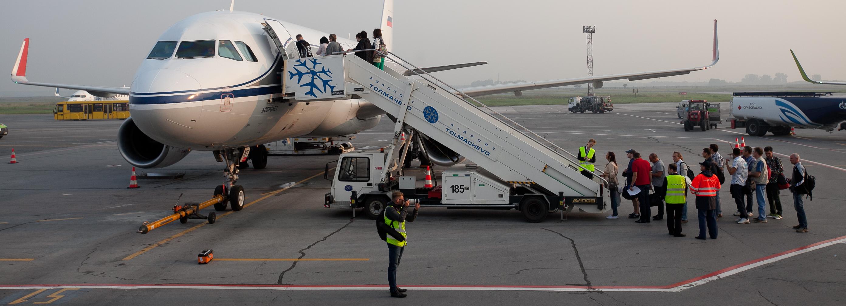 Как облегчить долгий перелёт — рекомендации врача