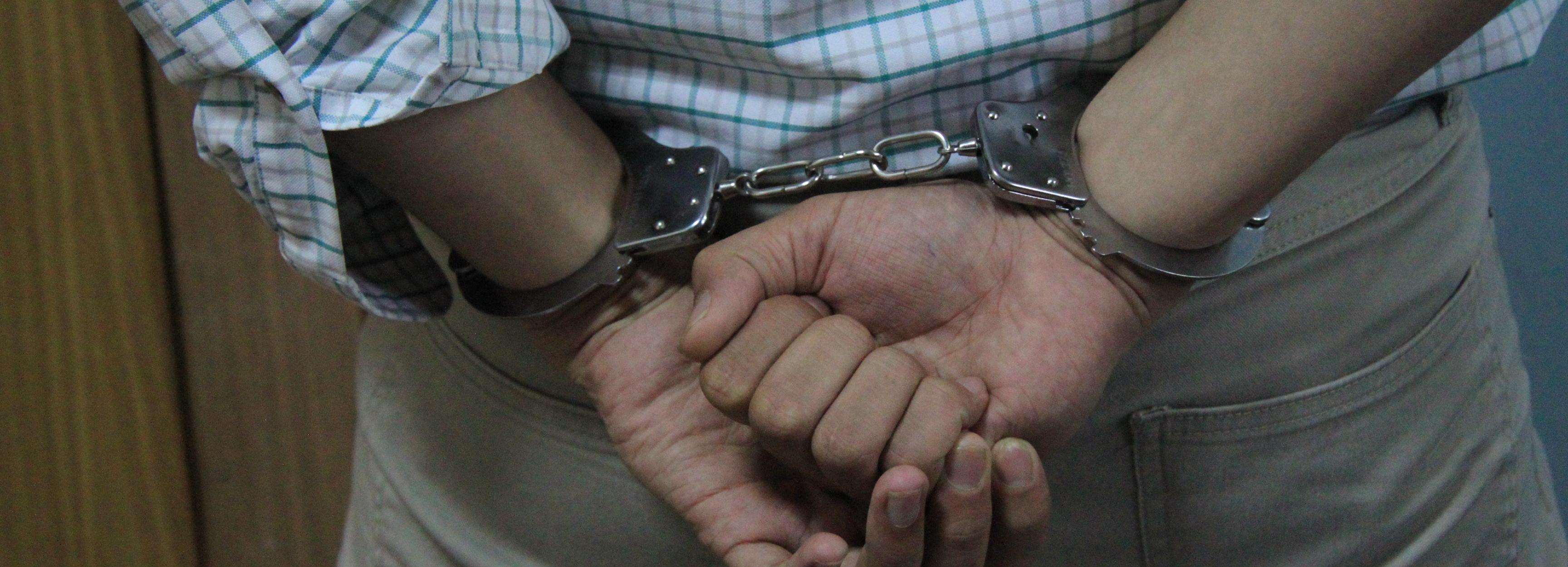 Новосибирца арестовали за экстремистскую надпись на стене общежития