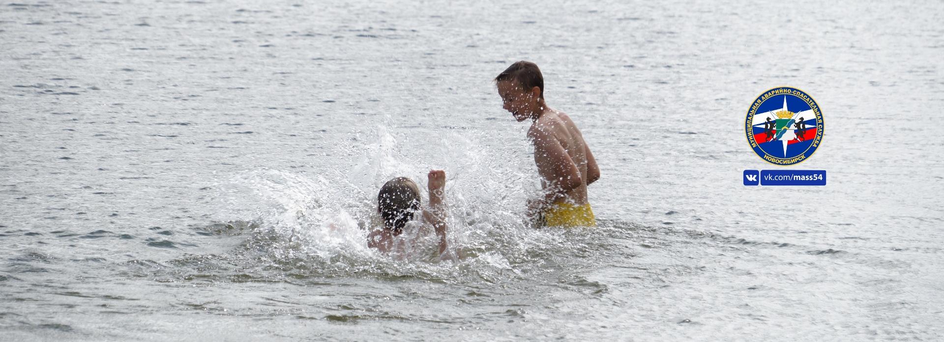 Подросток едва не утонул в опасном котловане на Юго-Западном