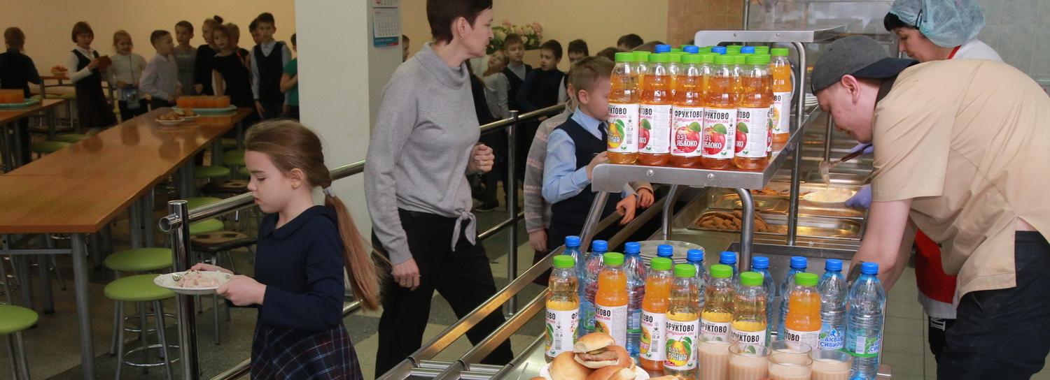 Новосибирская неделя: спецмашины, год с ковидом и обеды для школьников