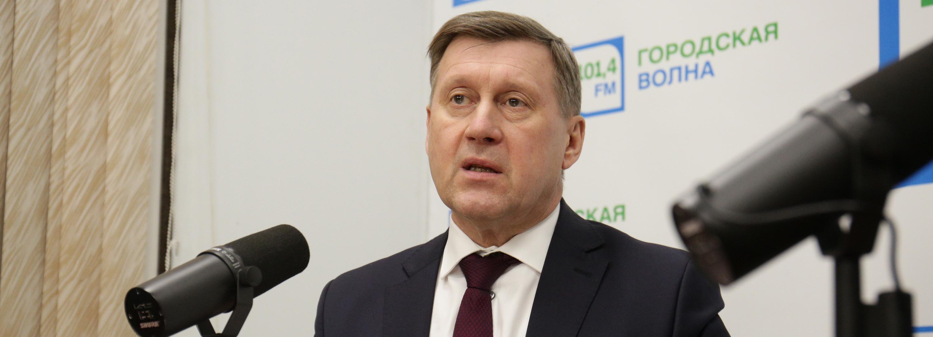 Празднование Победы: прямой эфир с мэром Локтем на Горволне