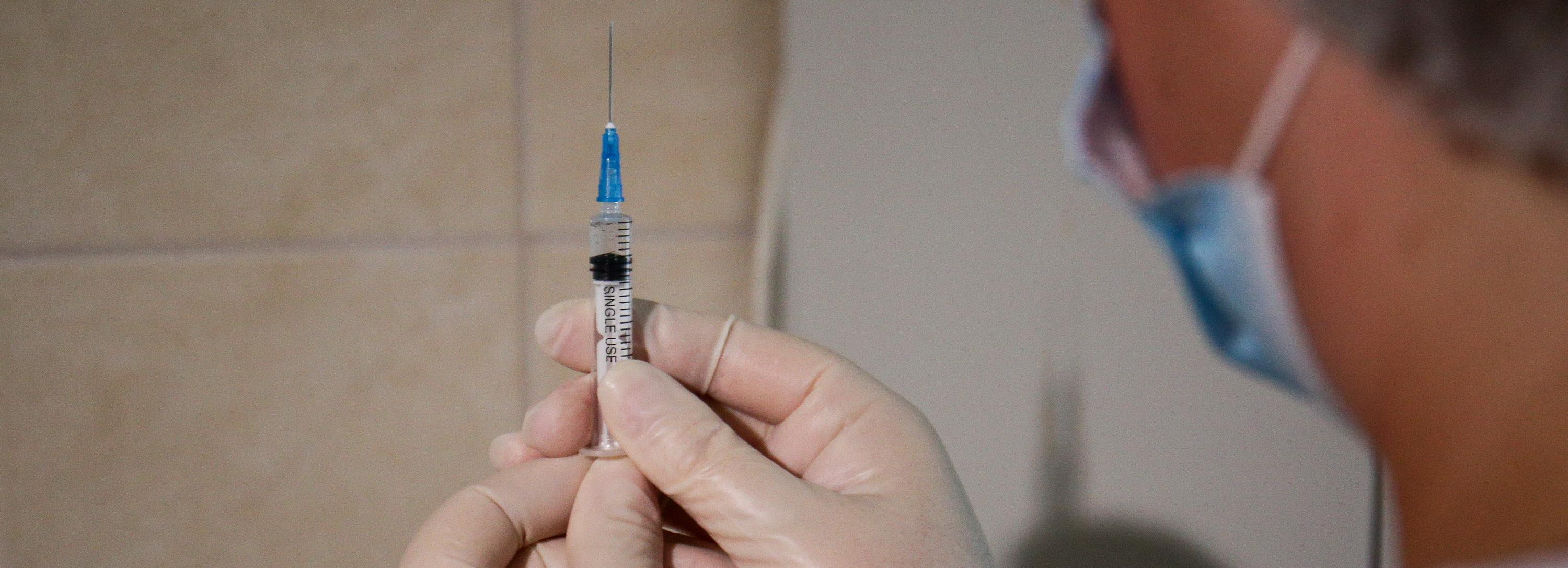 Новосибирская неделя: опоздавшая осень, День учителя и сезон инфекций