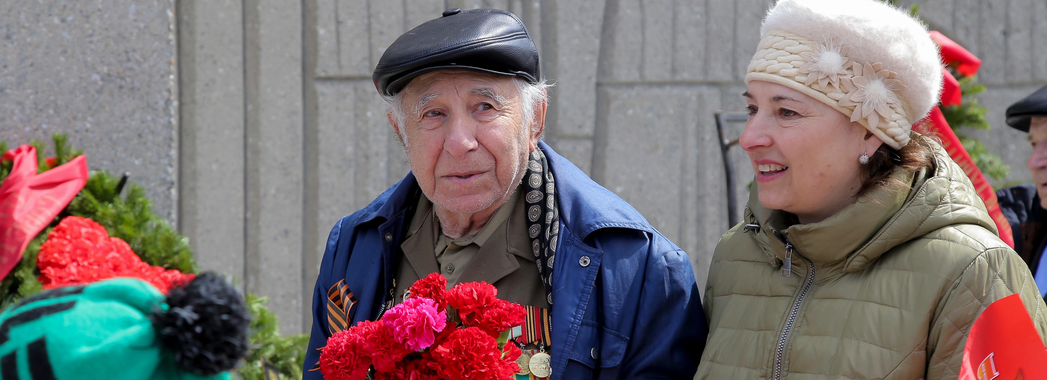 Ко Дню Победы во дворах откроют полевые кухни и сделают бумажных голубей