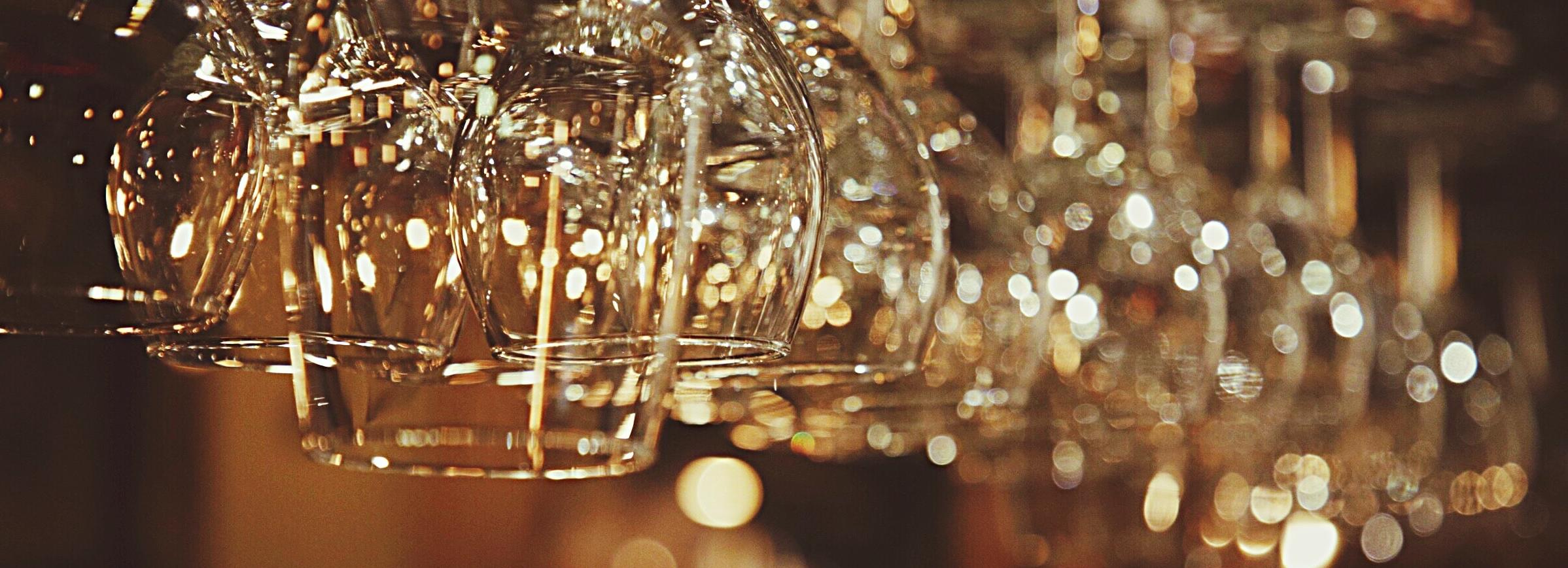 Жительница Новосибирска требует полмиллиона за отказ в посещении бара