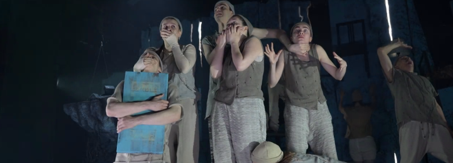 «С неба упали три яблока»: магическую деревушку оживили в «Старом доме»