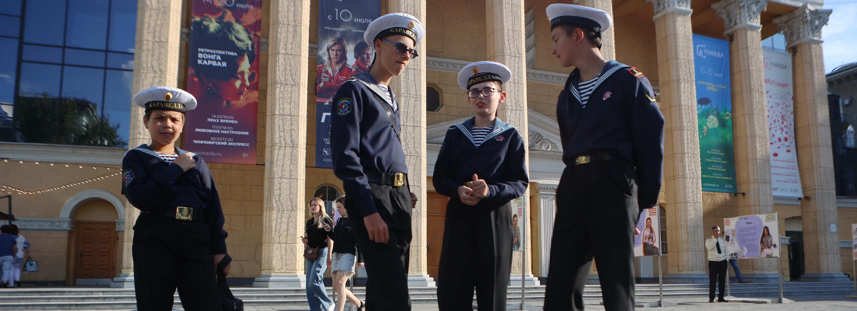 Кино о новосибирских моряках собрало аншлаг в «Победе»