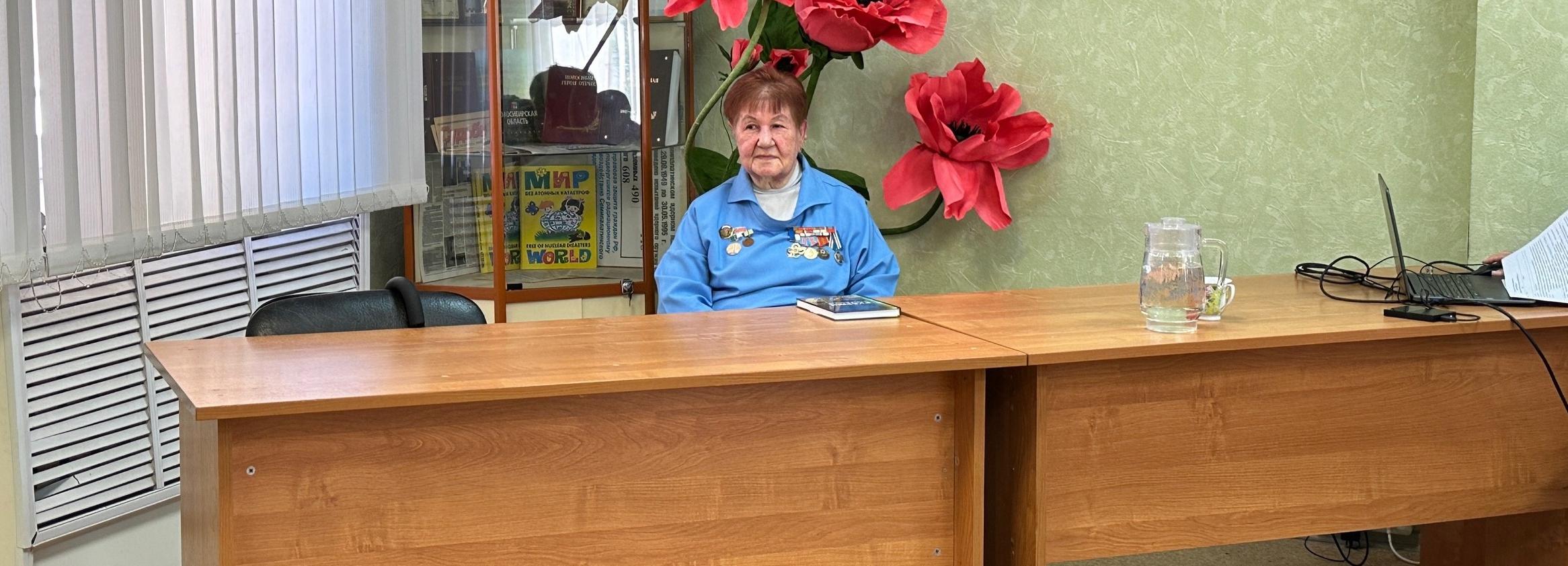 Блокадница поделилась воспоминаниями на акции «Ленинградский набат»