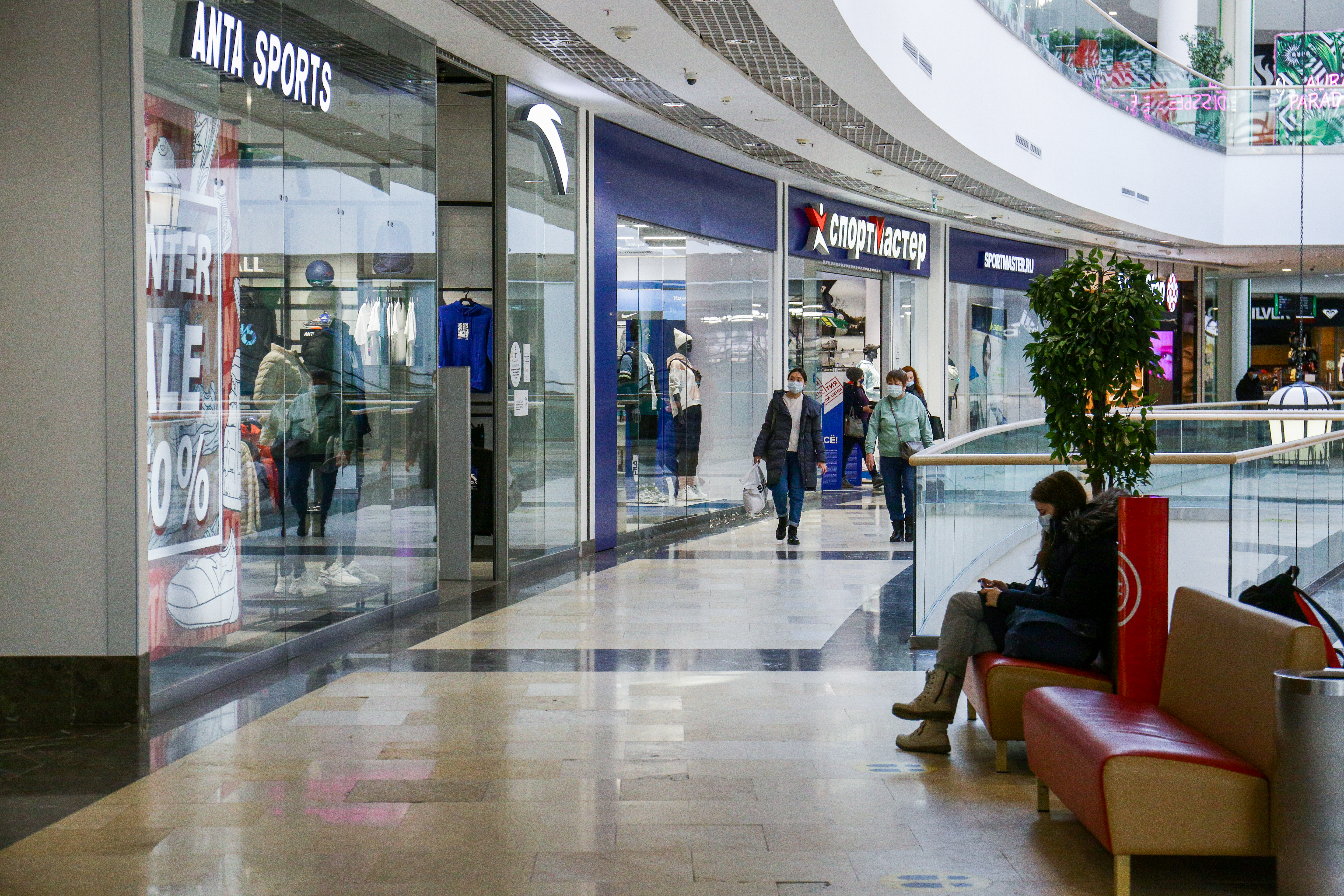 Роспотребнадзор разрешил новосибирцам платить в магазинах по ценникам