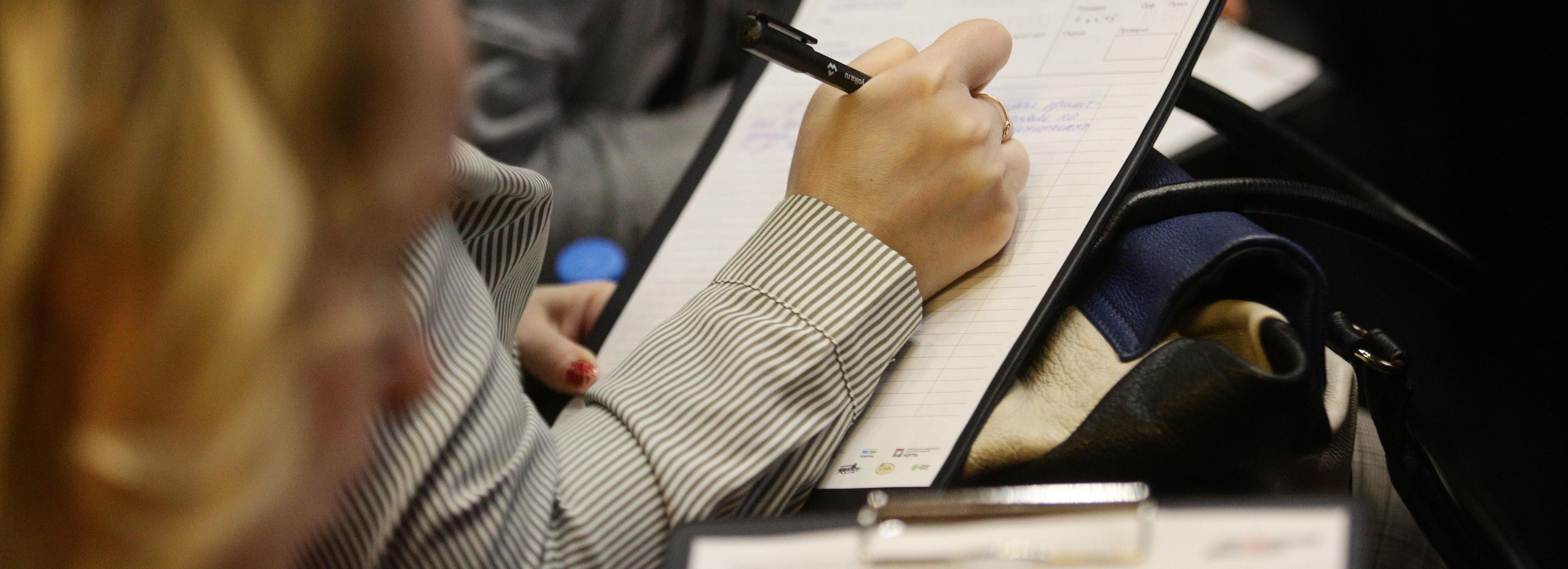 «Тероборона» и «макарошки»: какие слова вошли в словарь в 2022 году