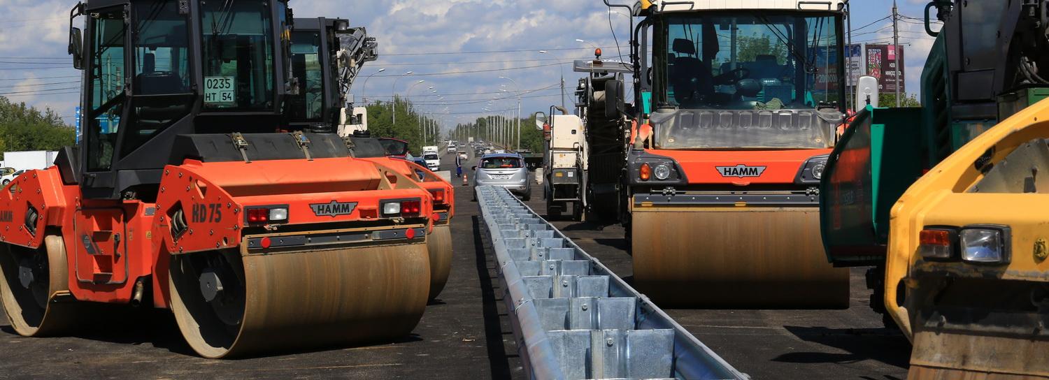 Новосибирский подрядчик начал ремонтировать автодорогу под Луганском