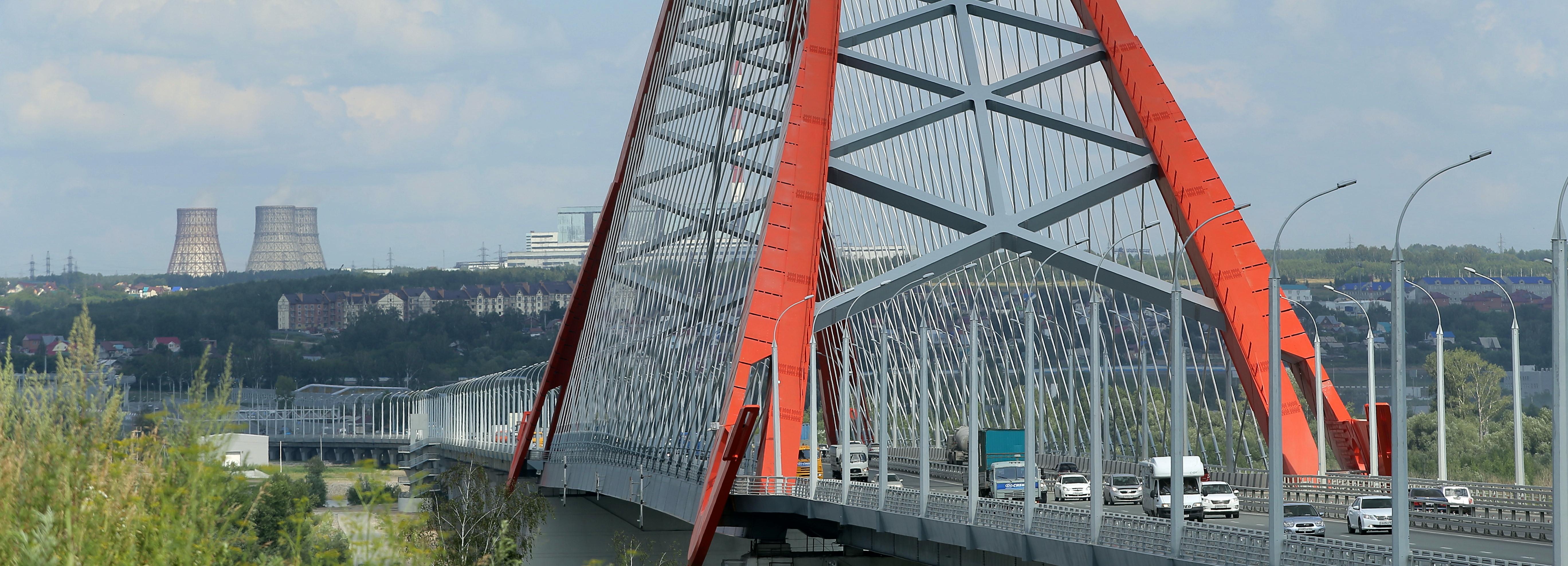 900 лихачей поймали за сутки на Бугринском мосту в Новосибирске