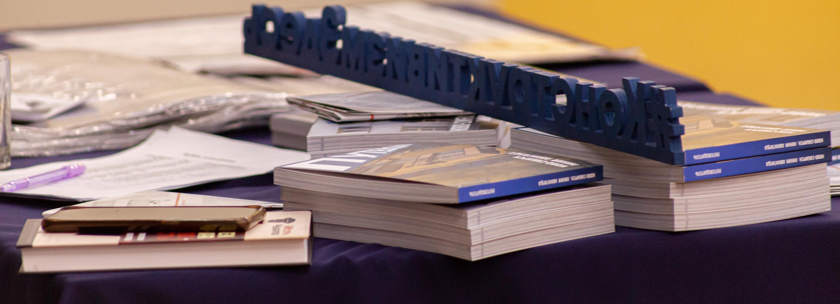 Книгу об архитектурных «фишках» Новосибирска издали на пожертвования