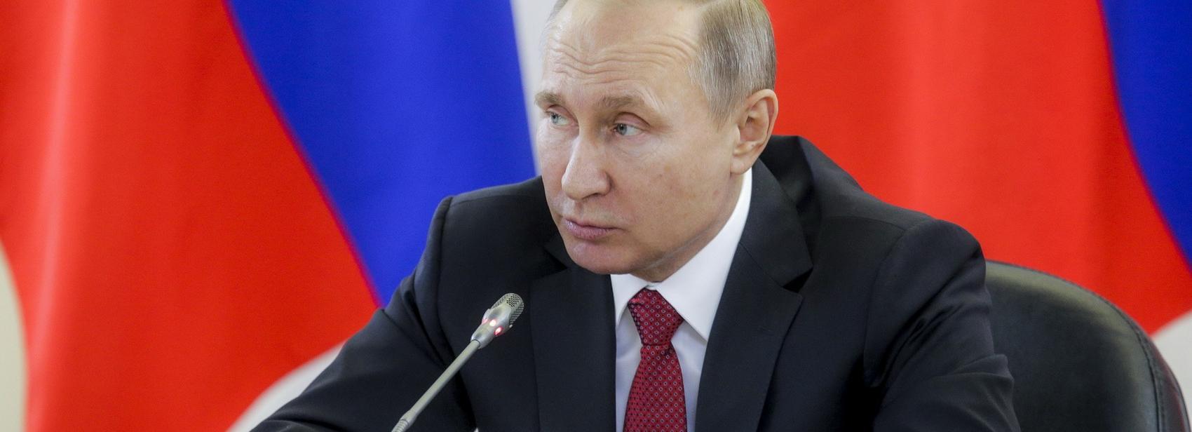 Путин согласился сделать нерабочими дни с 30 октября по 7 ноября