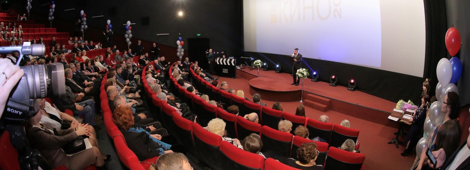 Фильм о легендарных советских футболистах покажут в Новосибирске