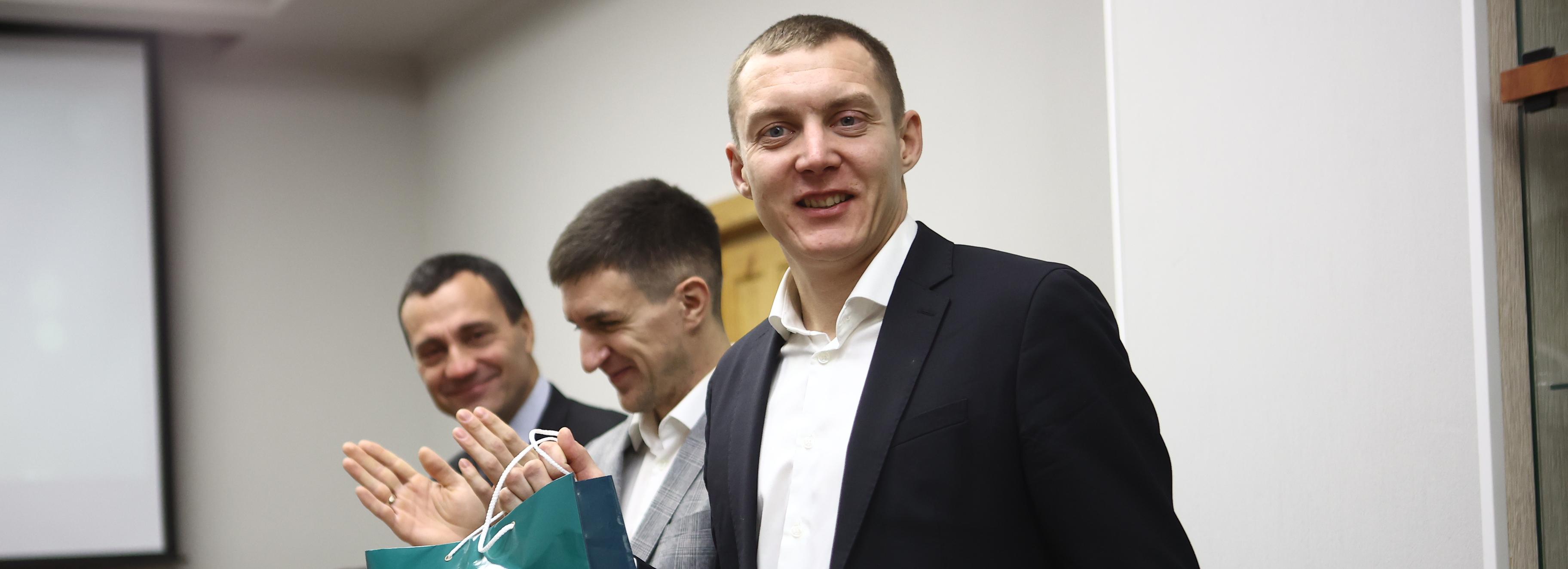 Паралимпиец Кулятин рассказал мэру Новосибирска об играх в Париже