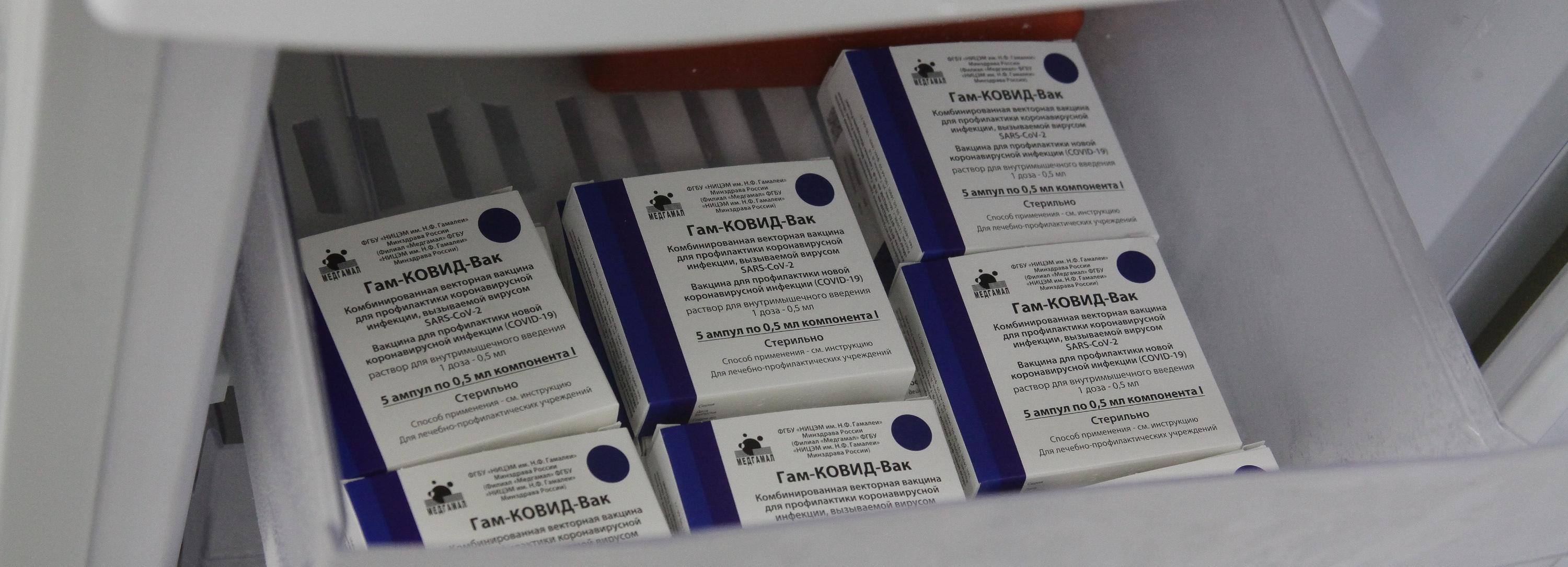 Главный инфекционист расскажет о третьей волне ковида в прямом эфире