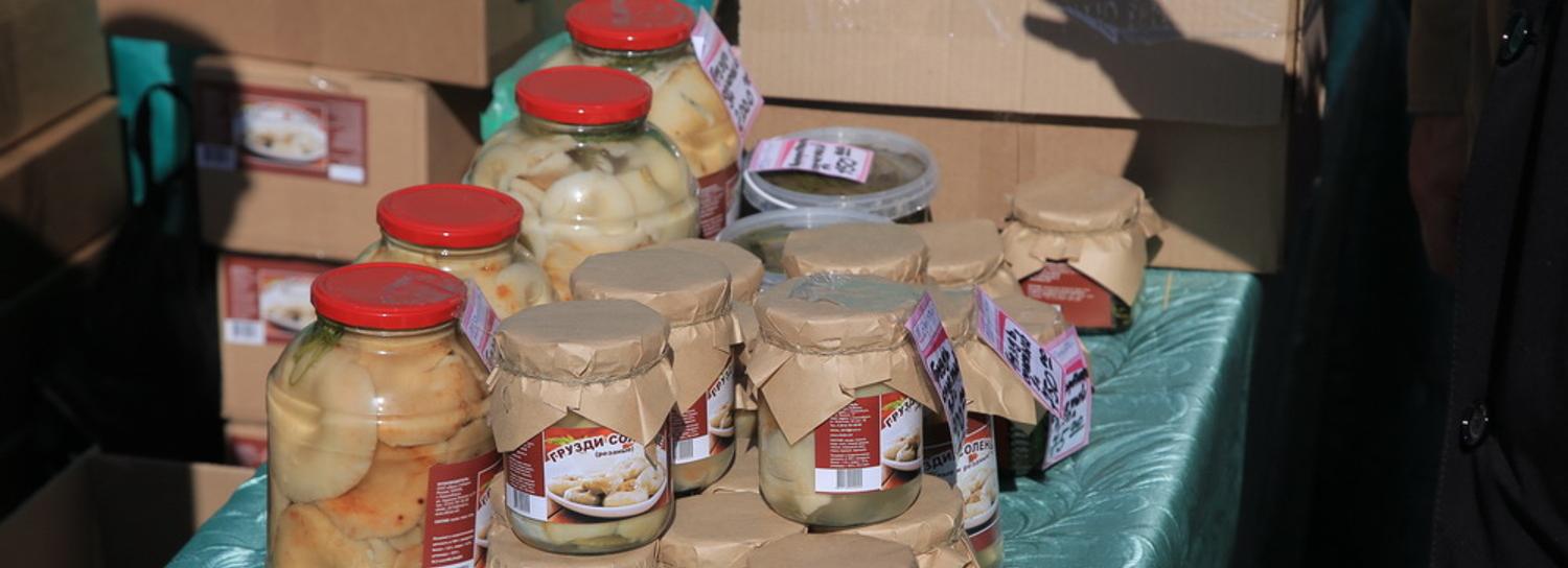 Из-за субботней ярмарки перекроют проезд на площади Маркса