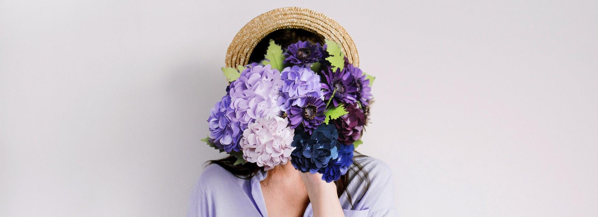 Работа в Новосибирске: дирижёр при женском монастыре и флорист-цветовод