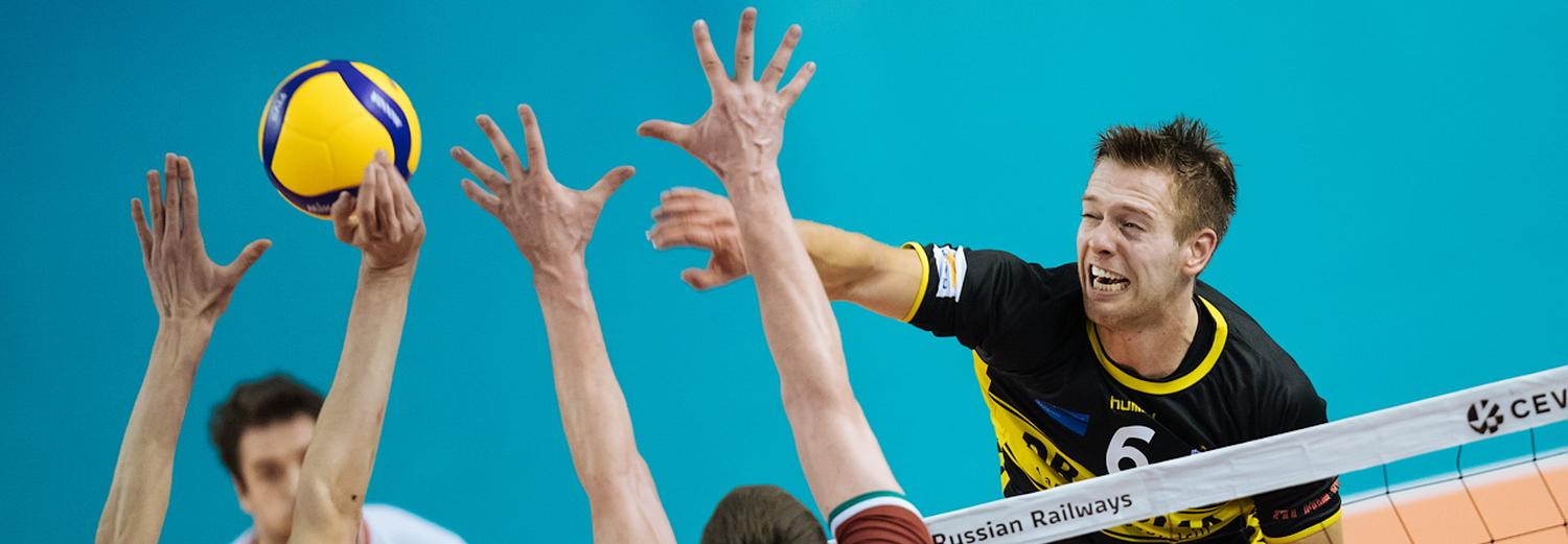 Нидерландские волейболисты обрадовались снегу и проиграли новосибирцам