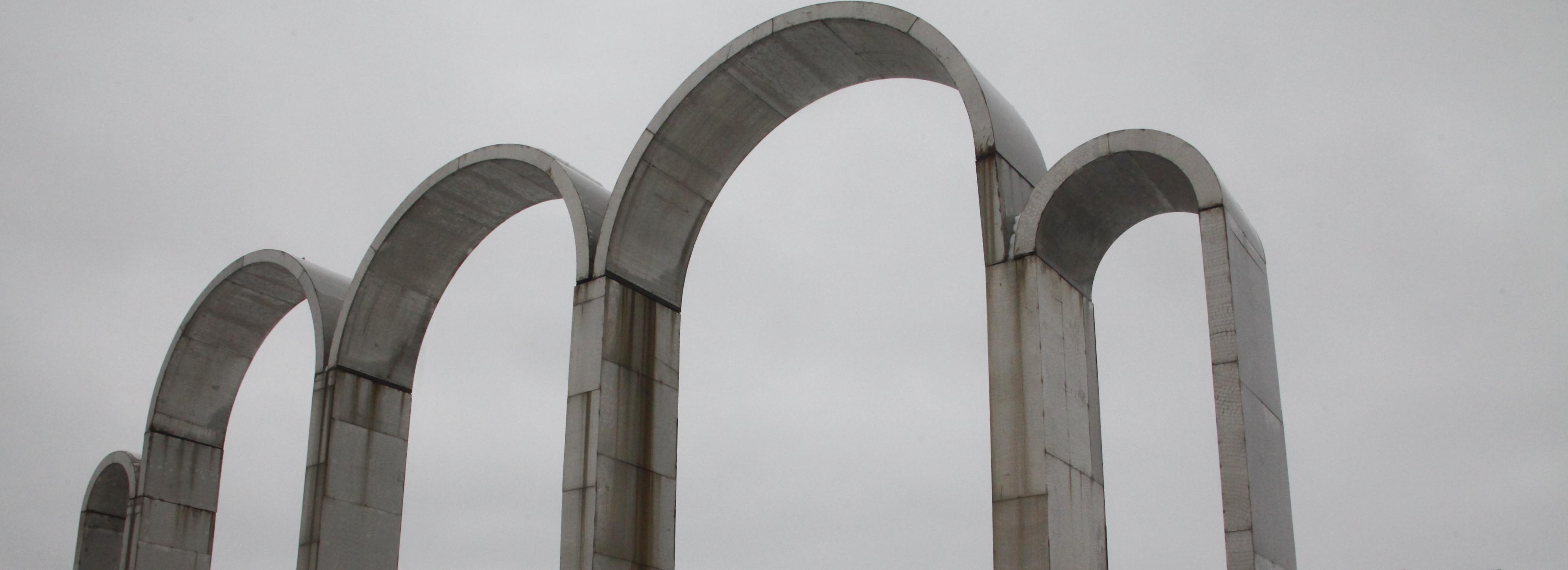 Если вы пропустили: путь к Оби, Санта-Барбара в Западном и свитер от ИИ