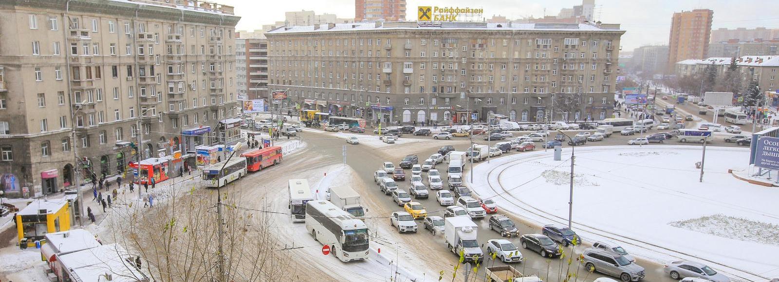 Владелец баннеров с площади Калинина намерен судиться с мэрией