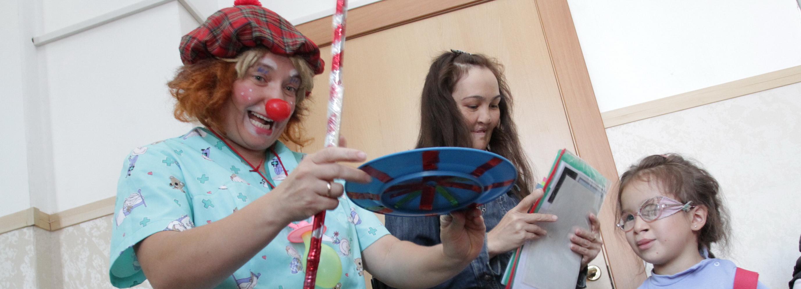 На рок-концерте в Новосибирске соберут деньги для больничных клоунов