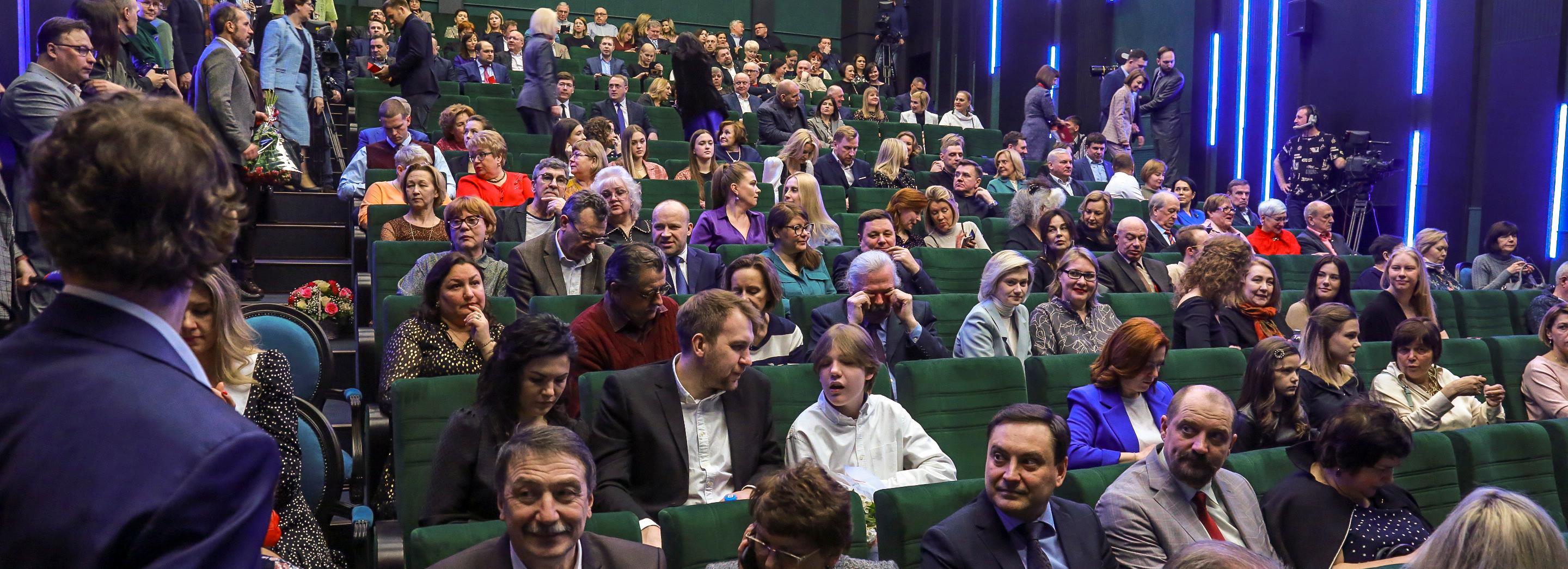 «Просто восторг»: публика не скрывает эмоций в новом театре Афанасьева