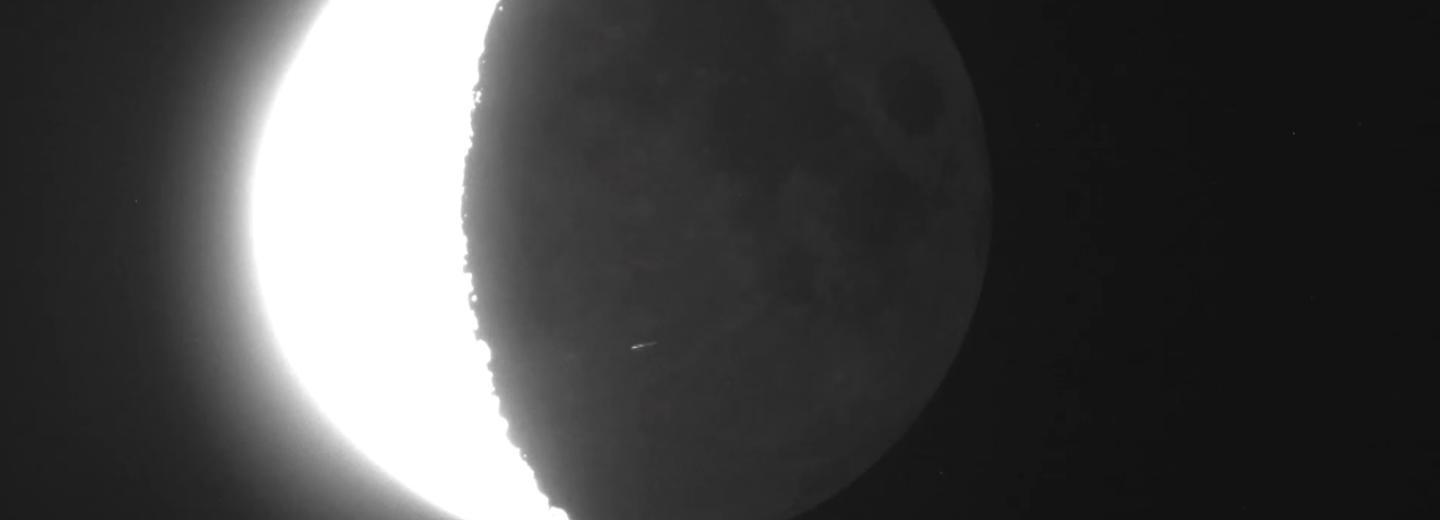 Полёт спутников Илона Маска над Новосибирском попал на видео