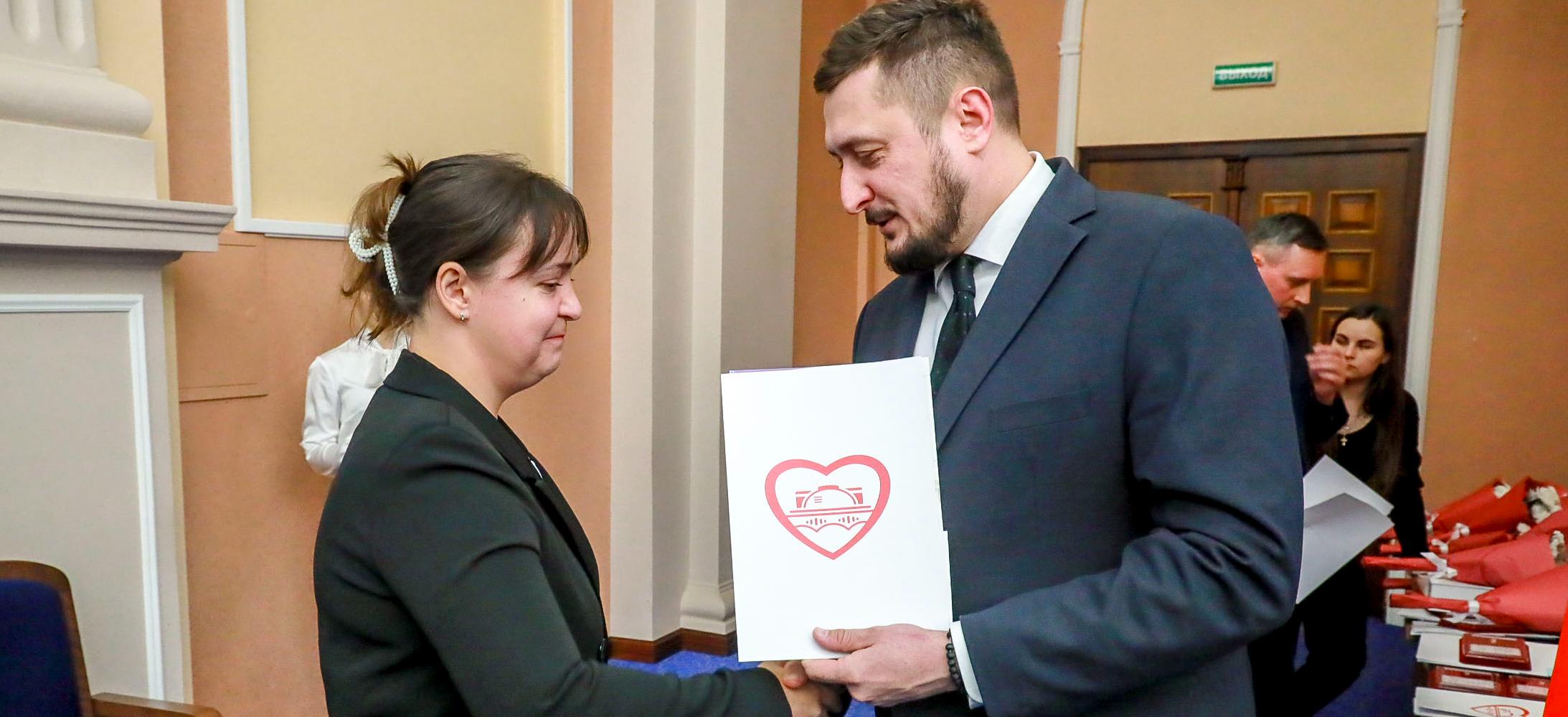 Победителей конкурса «Доброволец года — 2025» наградили в Новосибирске