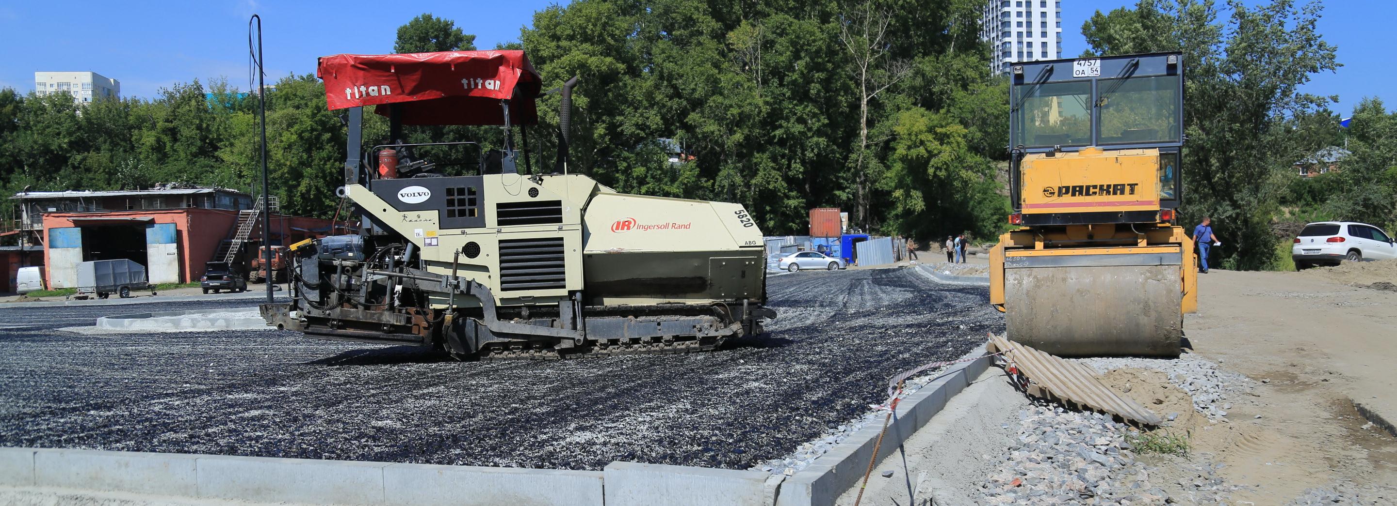Огромную парковку заасфальтировали у нового парка Каменка в Новосибирске