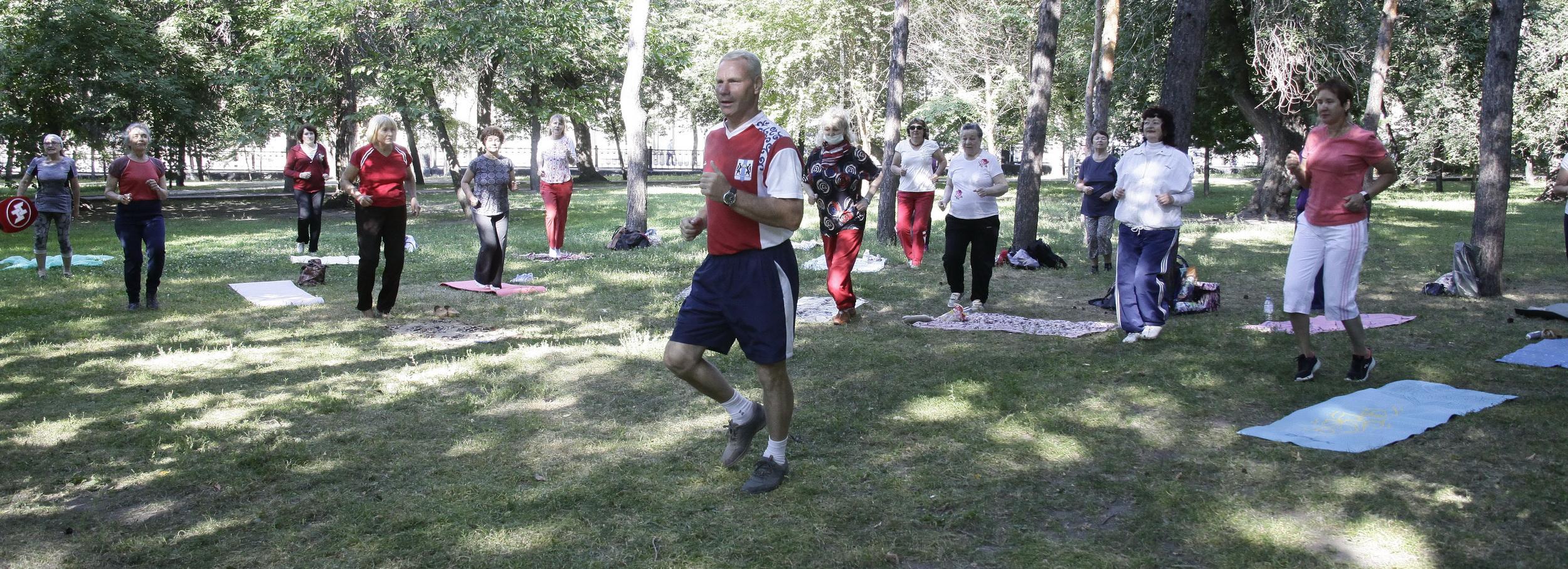 Сезон летней гимнастики закроют 31 августа в Первомайском сквере