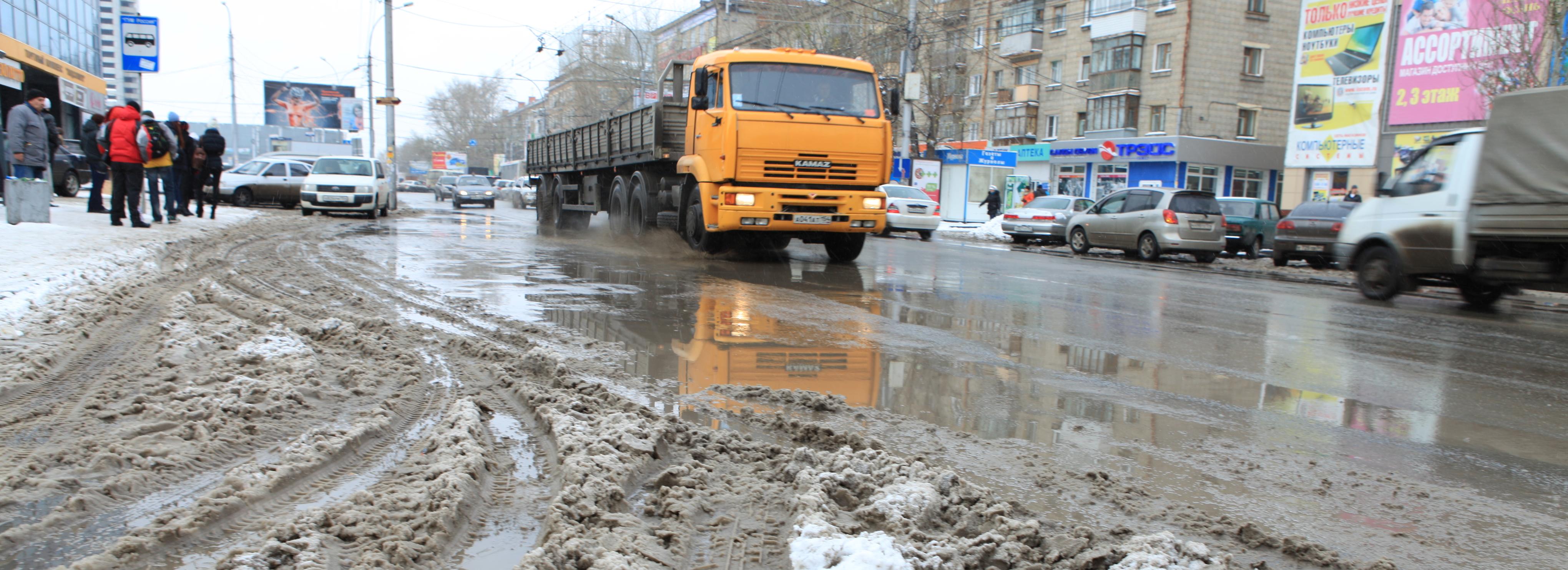 Фурам ограничат проезд по Новосибирску с 22 апреля