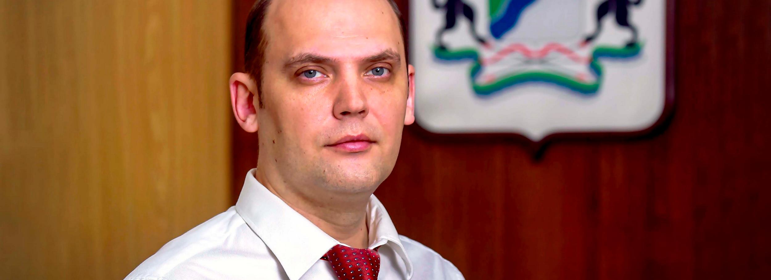 Стало известно, куда перешёл на работу экс-глава Октябрьского района