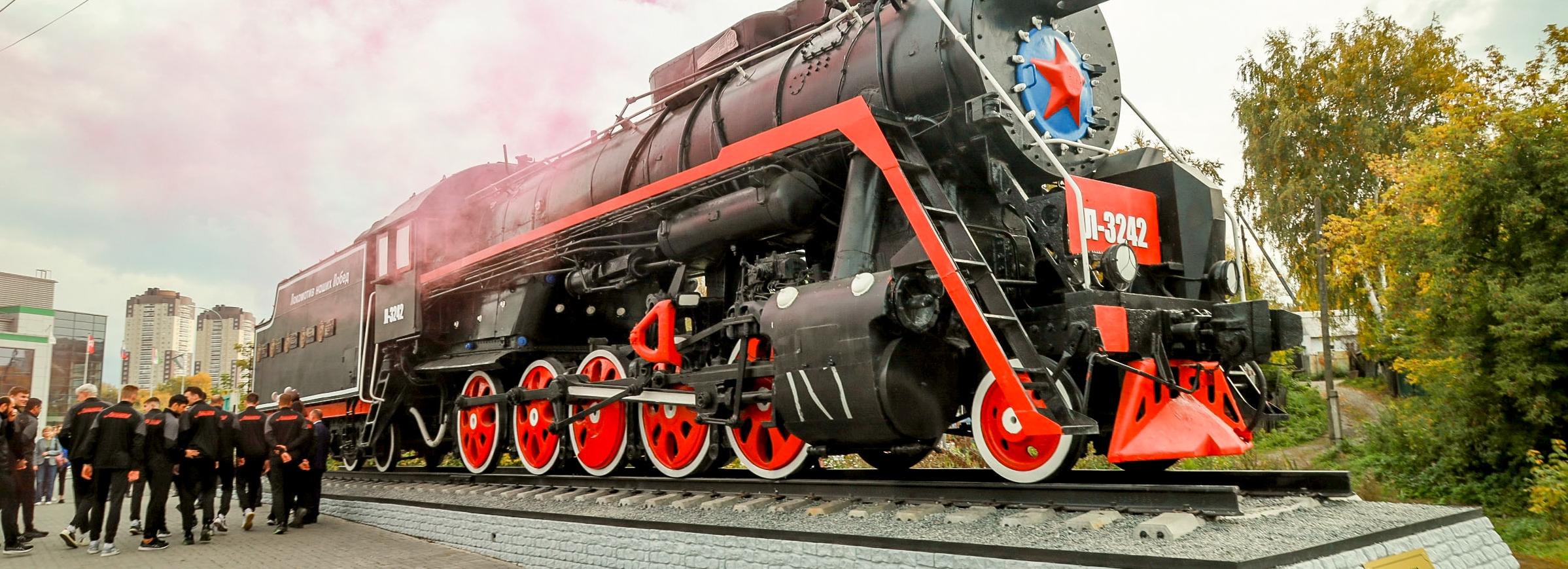 Мэр Кудрявцев запустил волейбольный паровоз у «Локомотив-Арены»