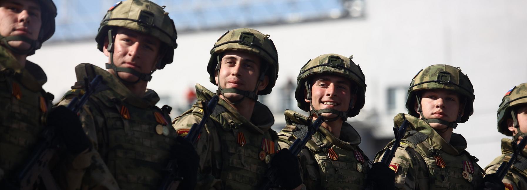 Если вы пропустили: парад Победы, сезон без горячей воды, полярное сияние