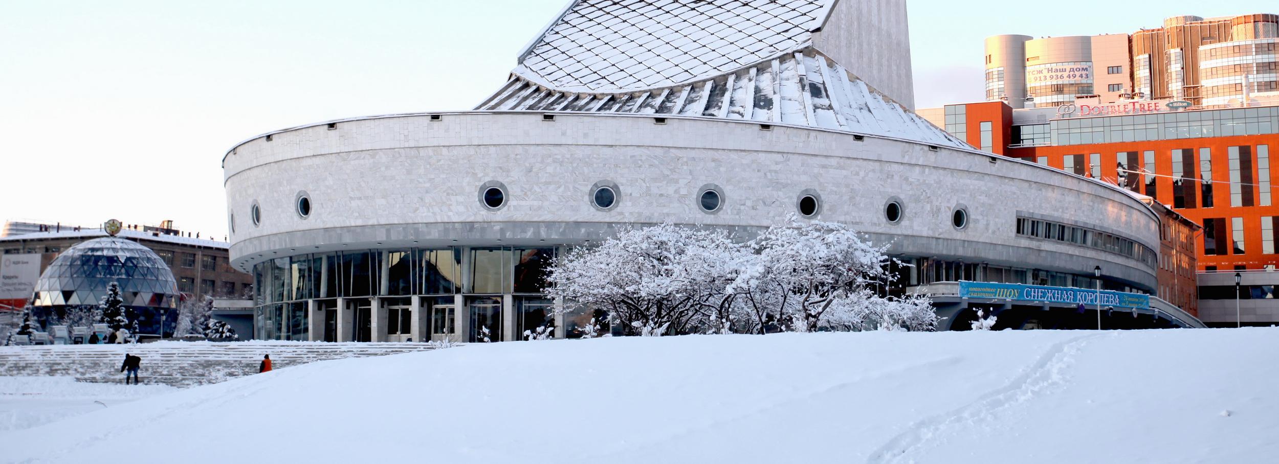 «Мастера и Маргариту» без Иешуа и Москвы показали на сцене «Глобуса»