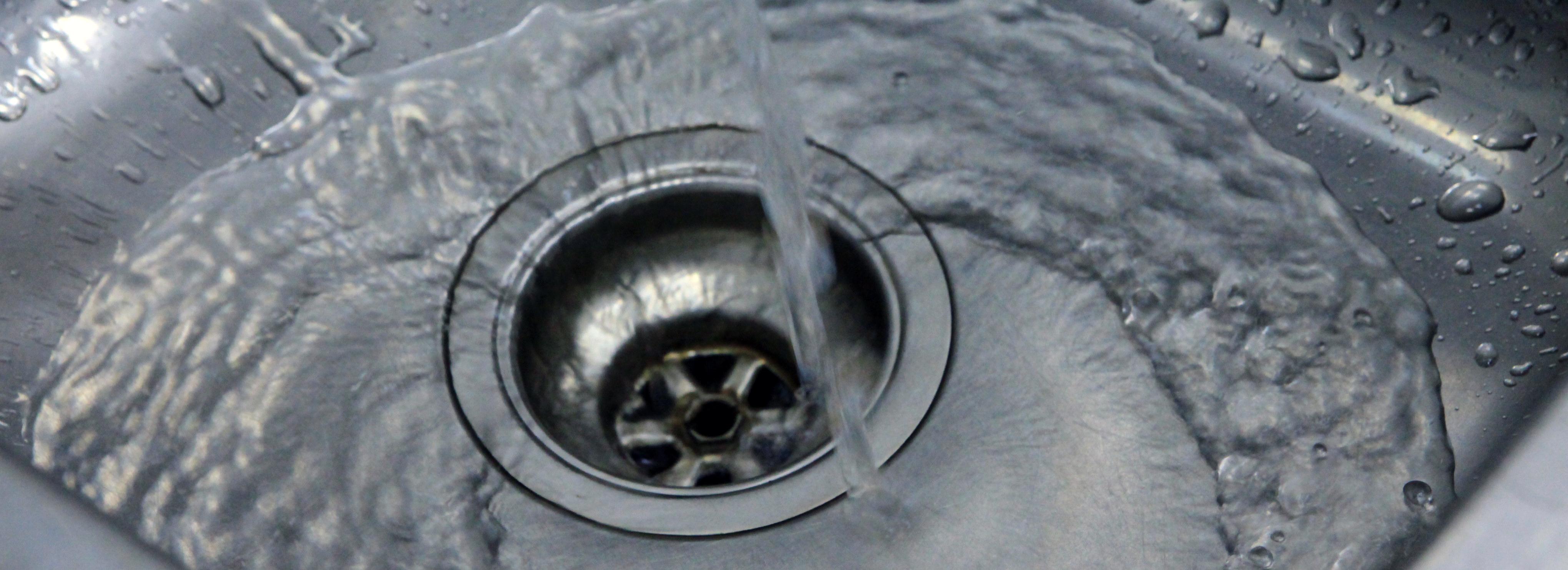 СГК досрочно вернула горячую воду в 101 жилой дом Новосибирска