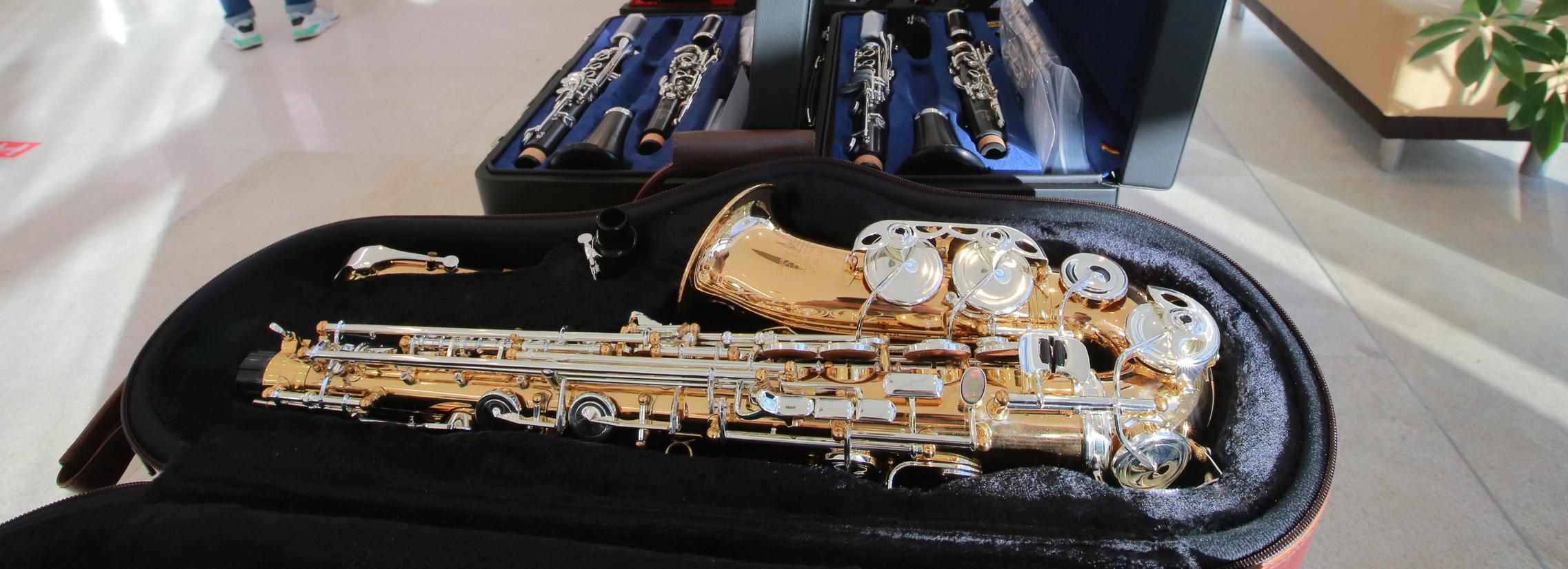 Афиша выходных: «Бахыт-Компот», музыкальный гипноз и кино про Босха