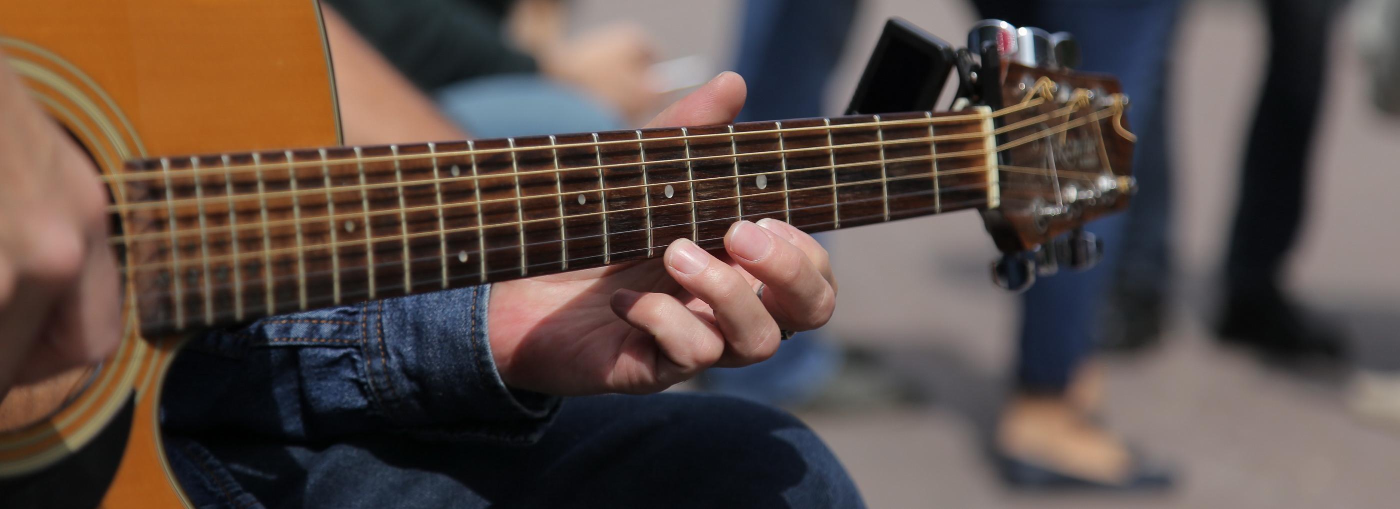 Афиша выходных: фестиваль бардов, цирк в парке и чемпионат по K-pop Dance