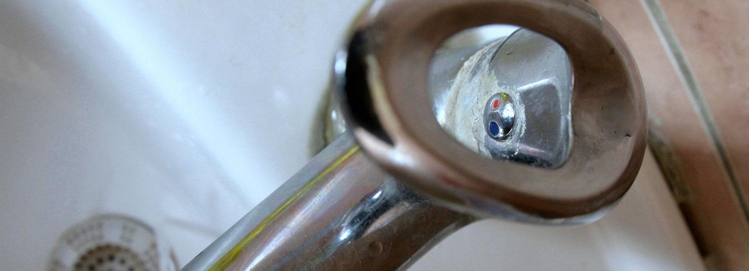 Отключать горячую воду начнут 12 мая в Новосибирске — список улиц