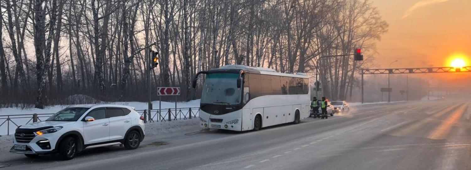 Автобус «Барнаул – Томск» заглох морозной ночью на трассе