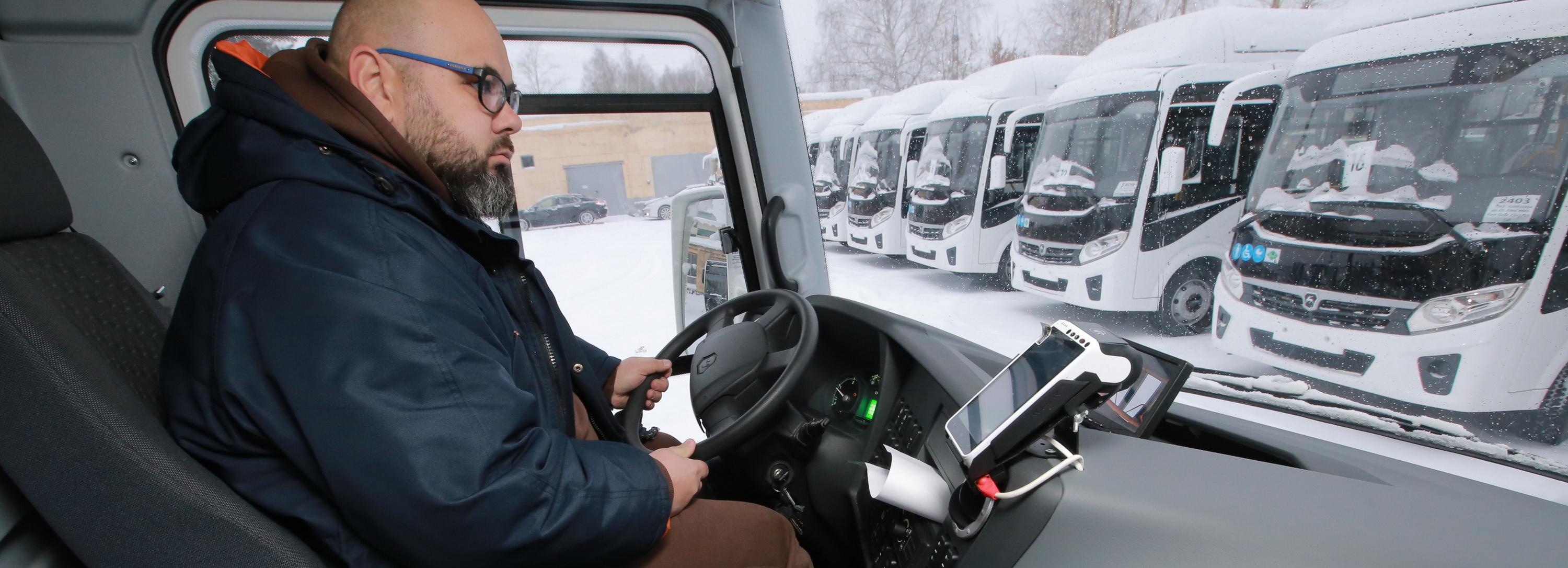 300 водителей наберут для новых автобусов в Новосибирске