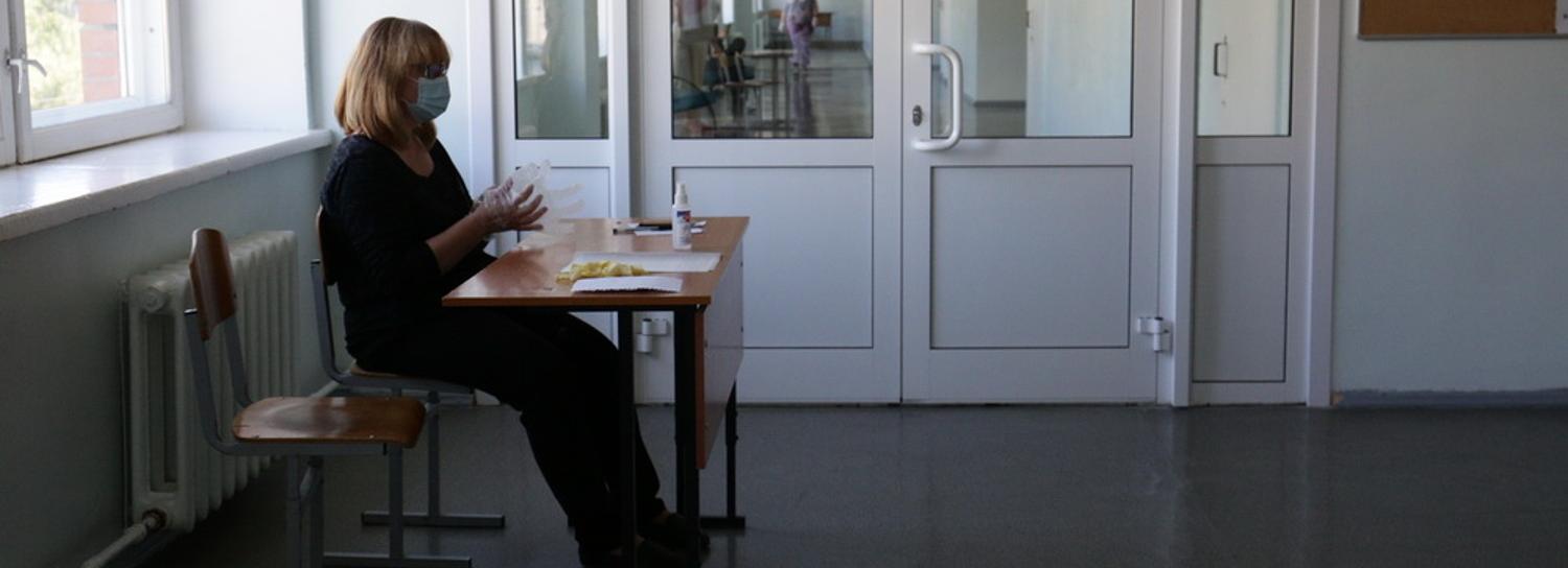 Как сдают ЕГЭ в условиях пандемии в Новосибирске