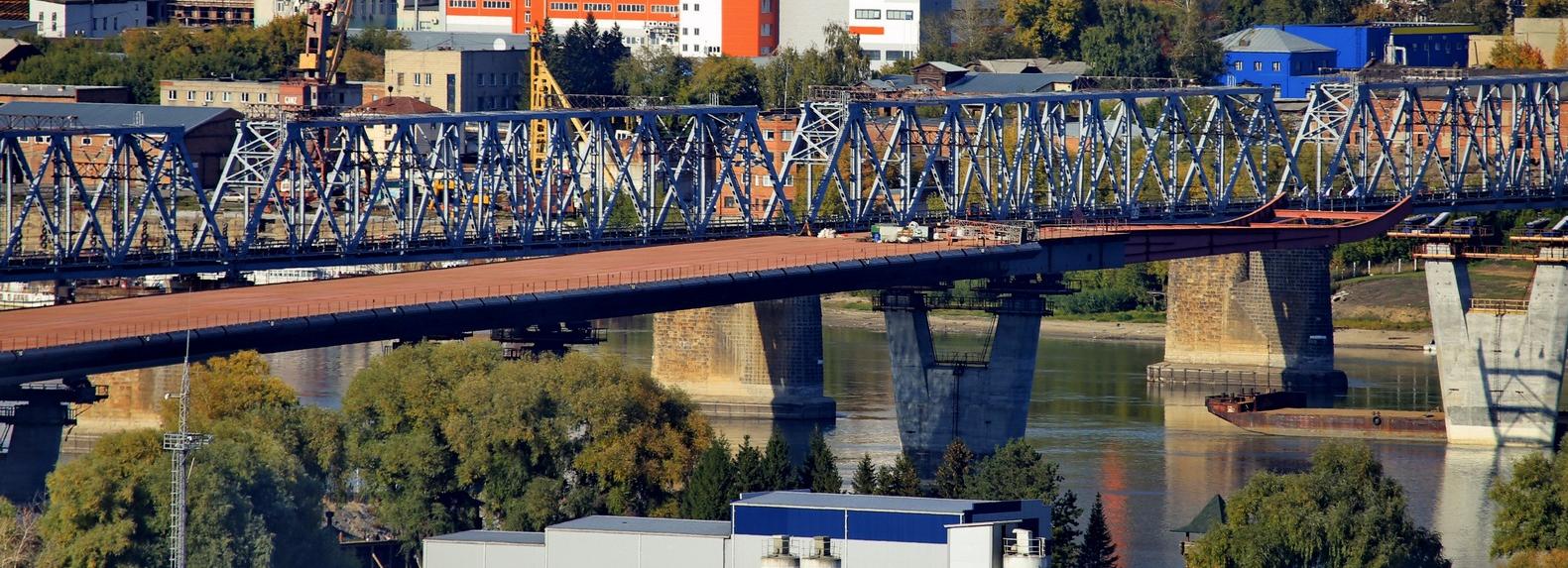 Над руслом Оби надвинули более 400 метров пролёта четвёртого моста